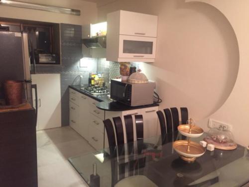 cbad9405-0bfb-43ab-b8c3-fb62dda9035e